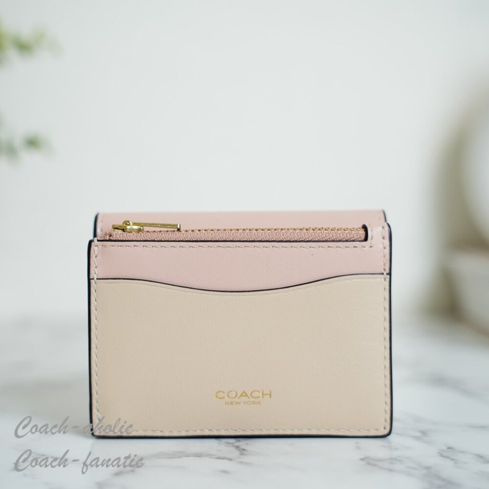 Coach CBF60 Essential Card Holder Wallet In Colorblock Brass/Cream Multi NWT - Picture 13 of 13